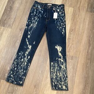 NWT! Morrison The Friend Straight Leg Mid- Rise Bleach Splatter Jeans - Size 26
